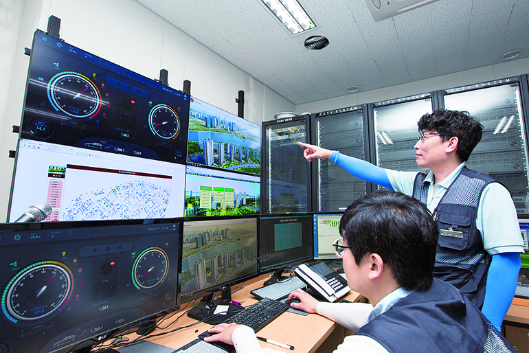 Hyundai E&C Eco-friendly Energy Management